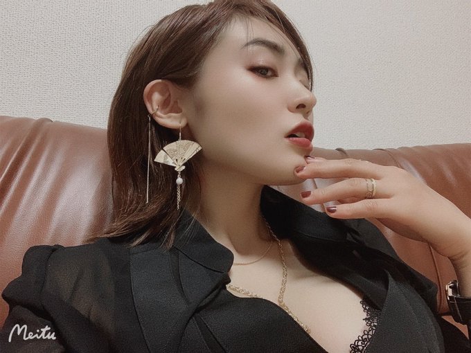 三岳祐奈(三岳ゆうな)出道作品番号及封面,三岳ゆうな个人简介-图片5