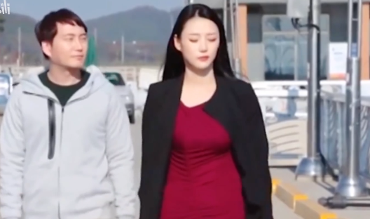 韩国满星电影推荐,同学聚会到底会发生什么?-乐忧记