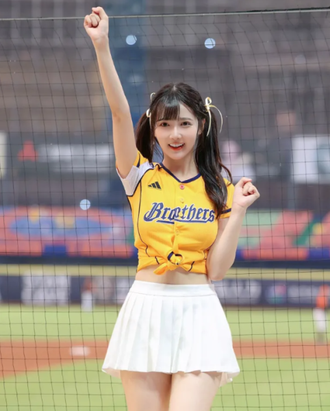 图片[3]-中信兄弟啦啦队（衣宸）甜美可爱高颜值，我感觉我恋爱了-乐忧记