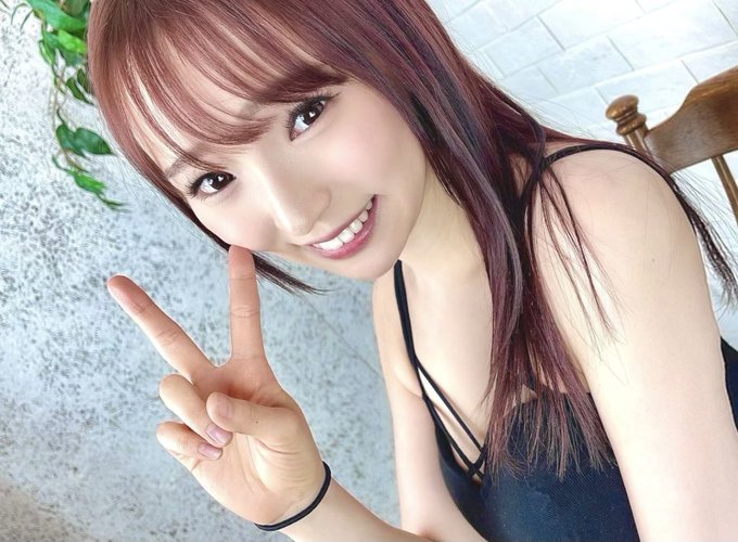 雅子里菜(雅子りな)出道作品番号及封面,雅子里菜个人简介-图片1