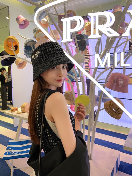 相泽南(相沢みなみ)最新作品及封面，相泽南个人资料-乐忧记