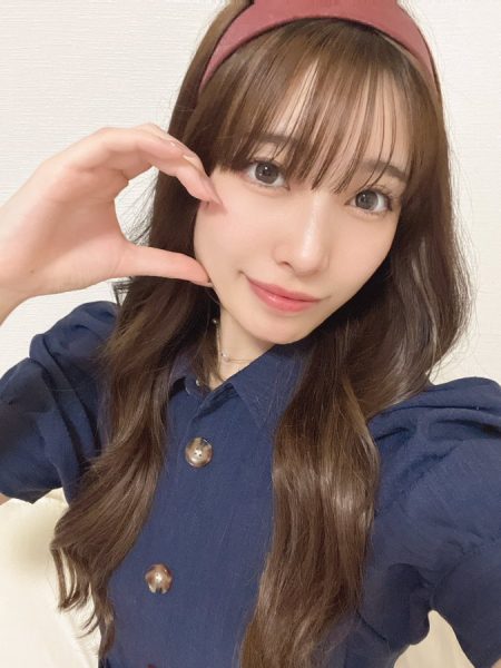 花里明理(花里アカリ)出道作品及封面,花里明理个人资料-乐忧记
