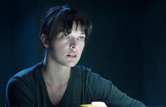 电影《第四类接触》的叙事实验与类型突破,虚实交错的惊悚寓言-乐忧记