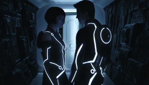 光影预言《电子世界争霸战》的数字文明启示录-乐忧记