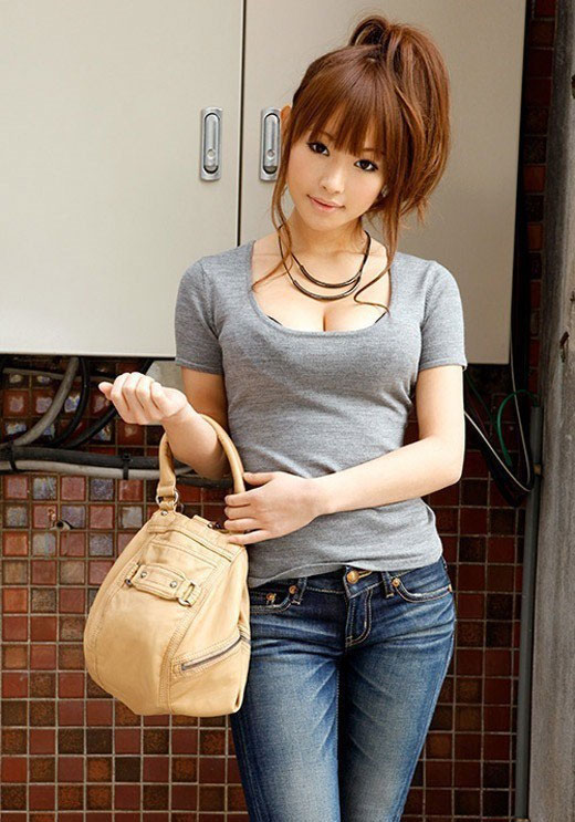 绝对美少女《小西悠》精选作品推荐介绍及封面预览-乐忧记