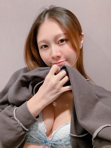 抖M敏感系正妹《佐久间津名》精选作品推荐介绍及封面预览-乐忧记