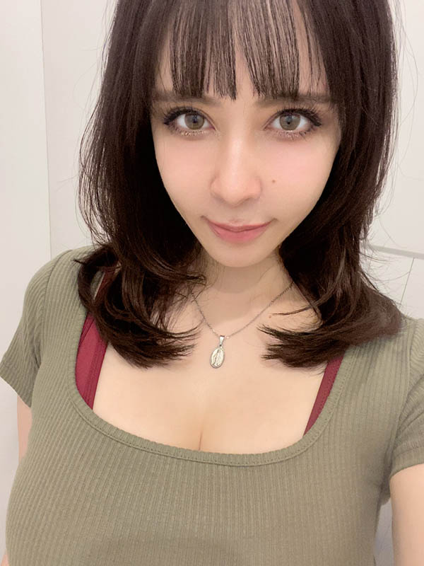 H Cup 饥渴人妻《宇佐美翠》精选作品推荐介绍及封面预览-乐忧记