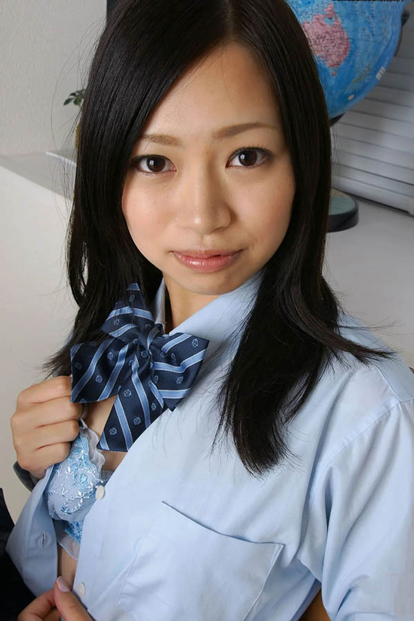 勇闯渔村的暗黑女神《村西真理奈》精选作品推荐介绍及封面预览-乐忧记