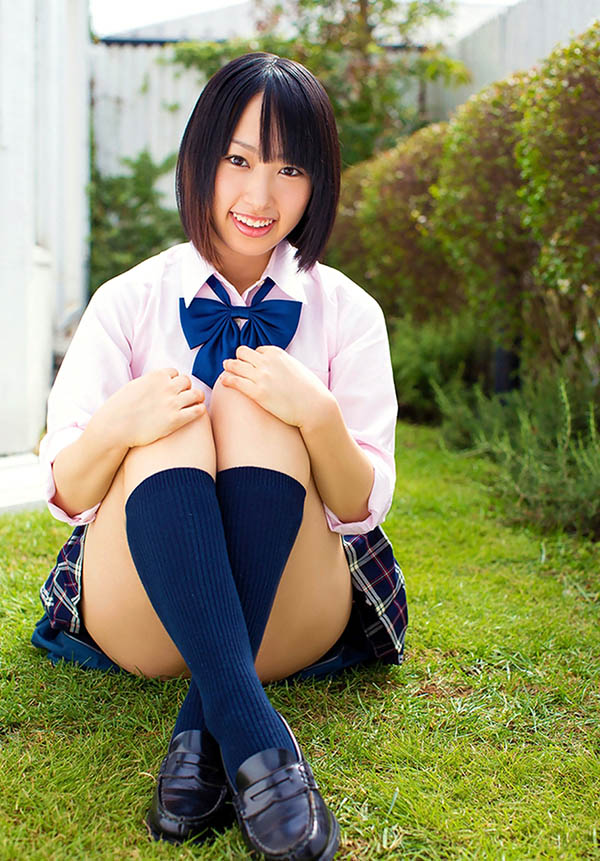 图片[2]-制服写真出道杂志偶像《云乃亚美》精选作品推荐介绍及封面预览-乐忧记