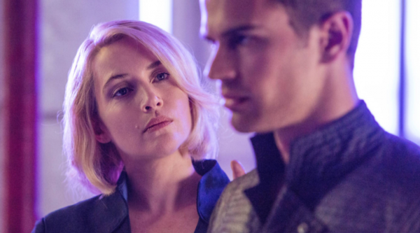 科幻电影《分歧者》打破桎梏的人性觉醒之歌-乐忧记