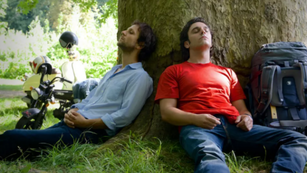 电影《我们未来的故事》科技与人性的三重变奏-乐忧记